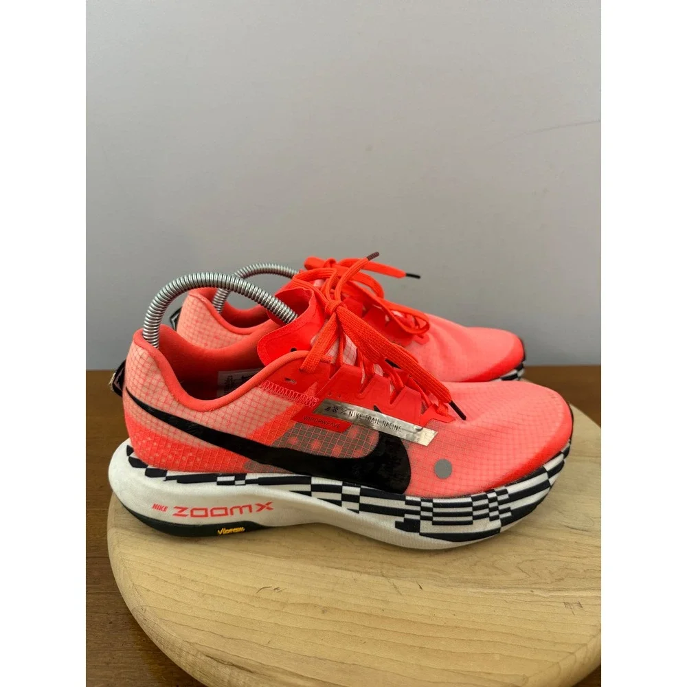 Nike ZoomX Ultrafly Trail Men 9.5 Bright Crimson Vibram DX1978-600 Running Shoes